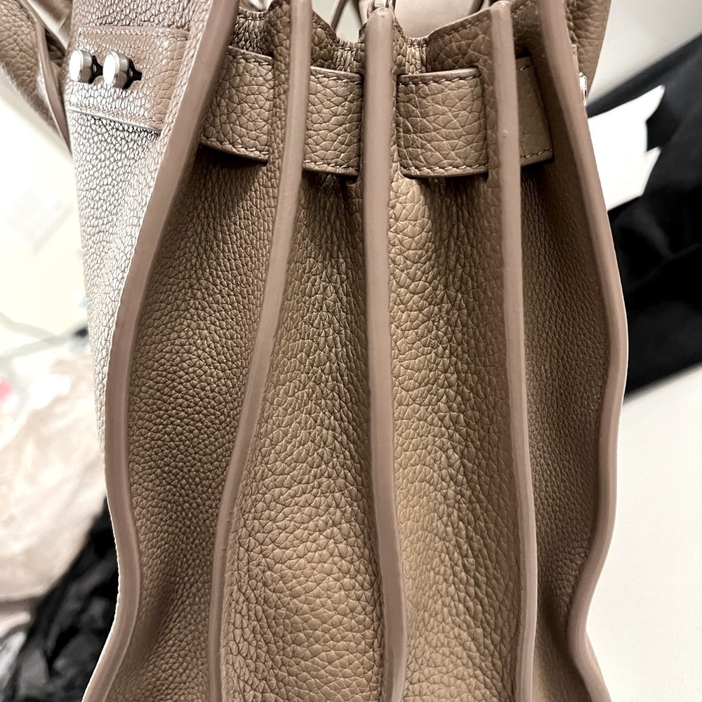 Reduced!! Saint Laurent Sac de Jour Small Taupe Soft Grained leather - Picture 9 of 15